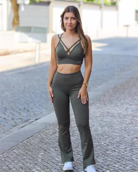 CALÇA FLARE