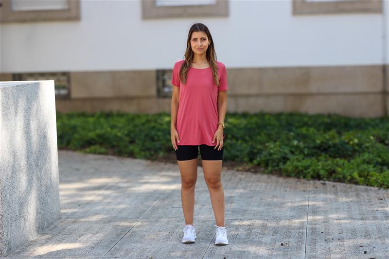 https://bo.aruak.pt/FileUploads/produtos/fitness/t-shirt/img_0630-custom.jpg