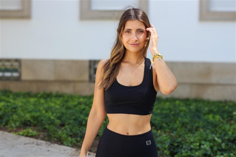 https://bo.aruak.pt/FileUploads/produtos/fitness/tops/img_0588-custom.jpg