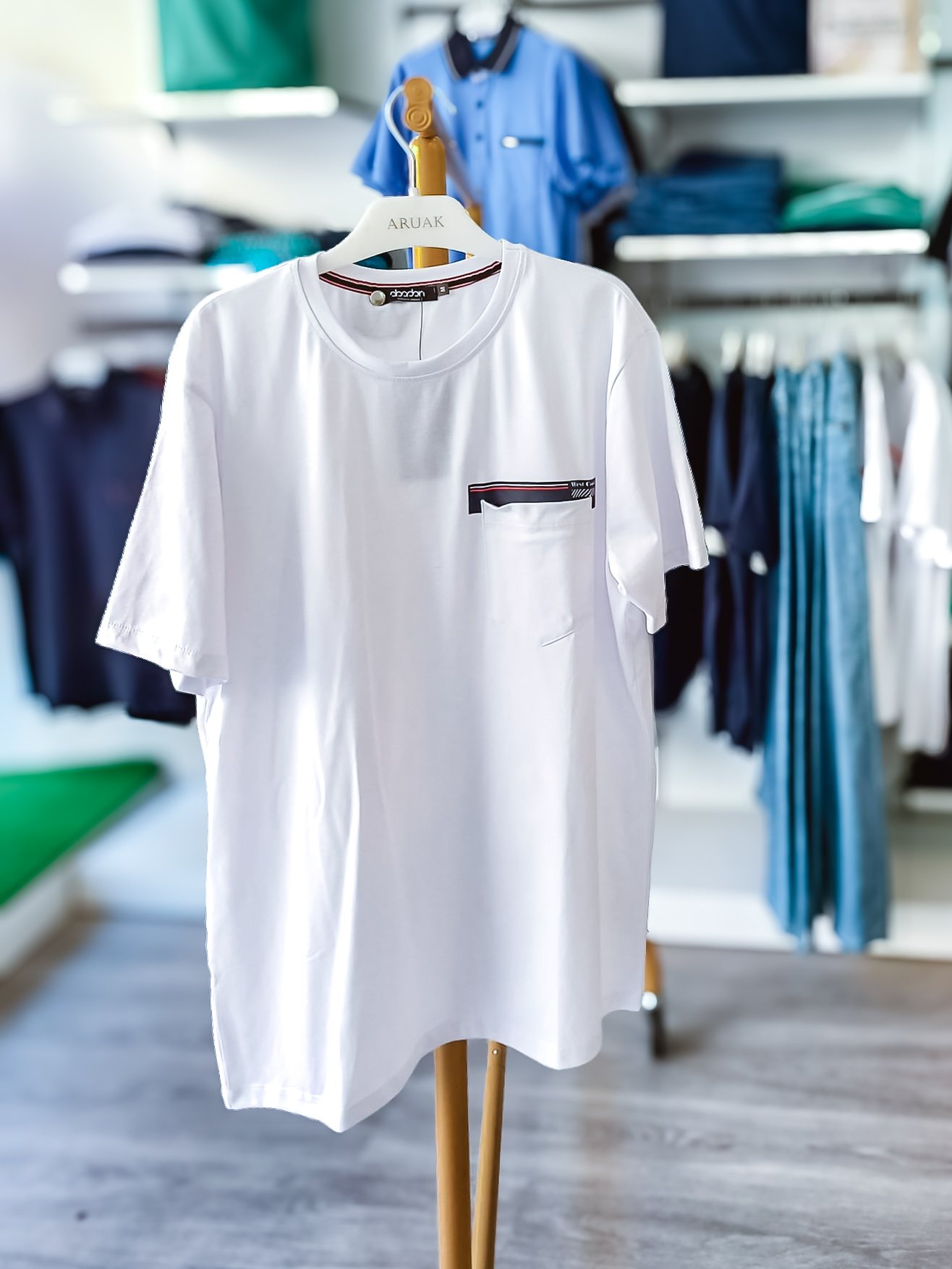https://bo.aruak.pt/FileUploads/produtos/homem/t-shirt/img-20250528-wa0058.jpg