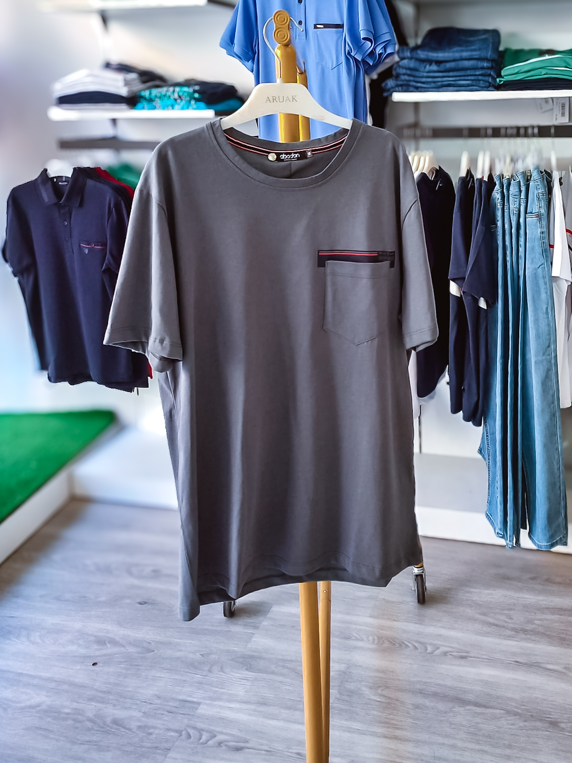 https://bo.aruak.pt/FileUploads/produtos/homem/t-shirt/img-20250528-wa0059.jpg