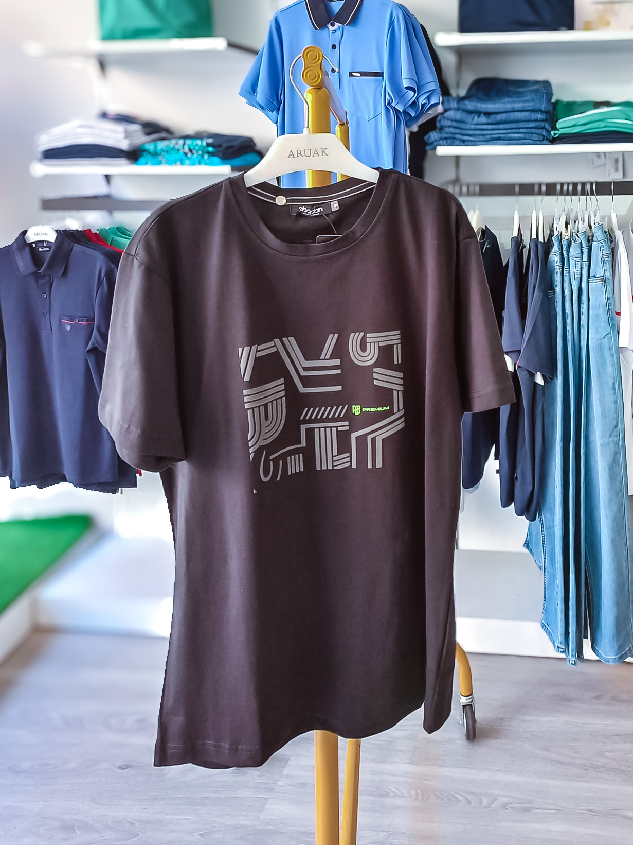https://bo.aruak.pt/FileUploads/produtos/homem/t-shirt/img-20250528-wa0062.jpg
