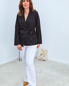 https://bo.aruak.pt/FileUploads/produtos/mulher/blazer/20260326_154734_thumb.jpg