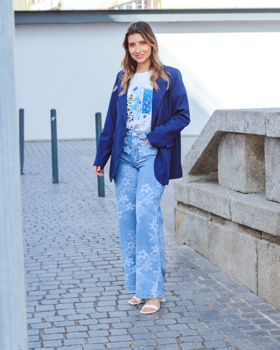 https://bo.aruak.pt/FileUploads/produtos/mulher/blazer/img_5840_thumb.jpg