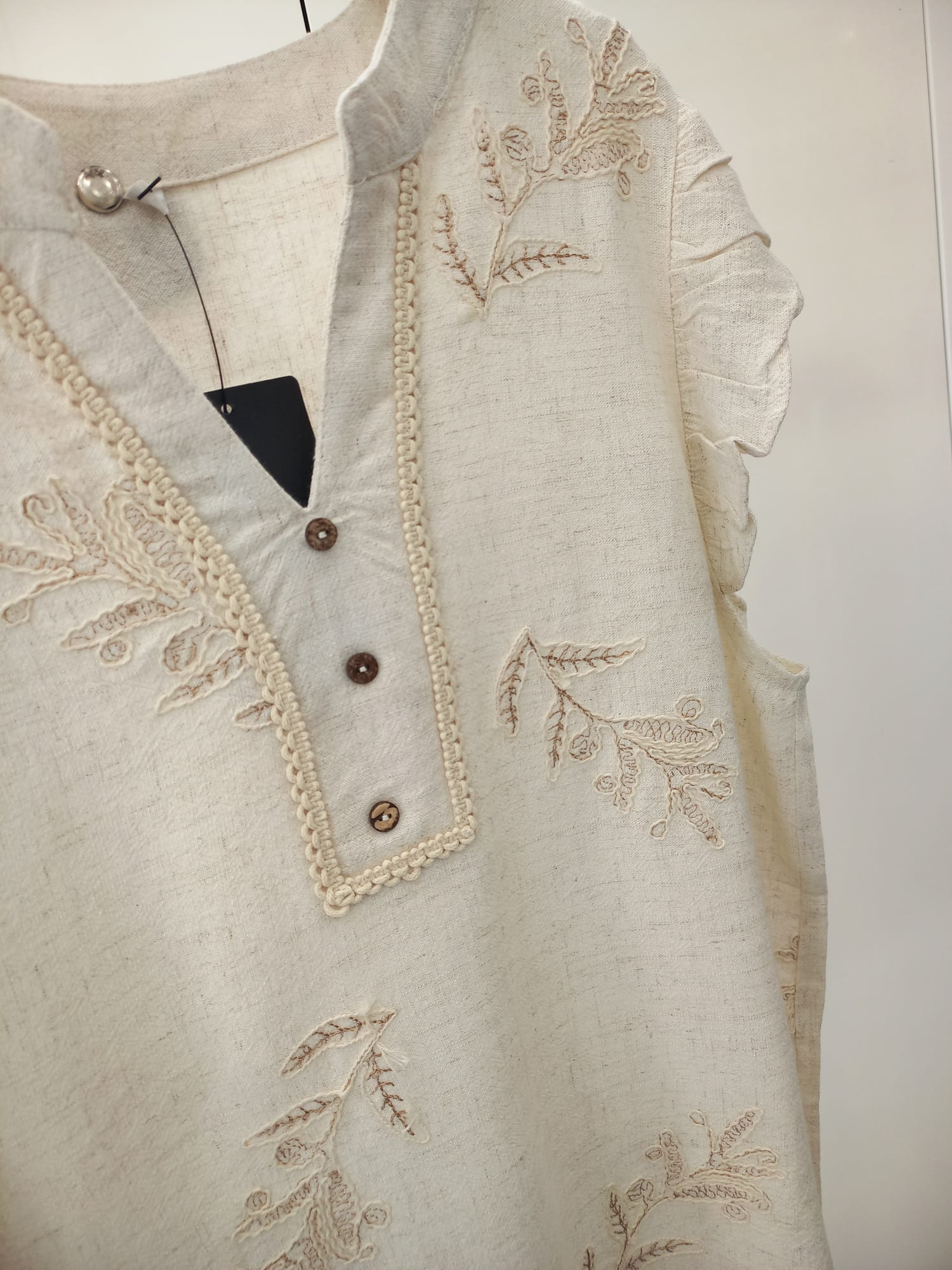 https://bo.aruak.pt/FileUploads/produtos/mulher/blusa/img-20260507-wa0032.jpg