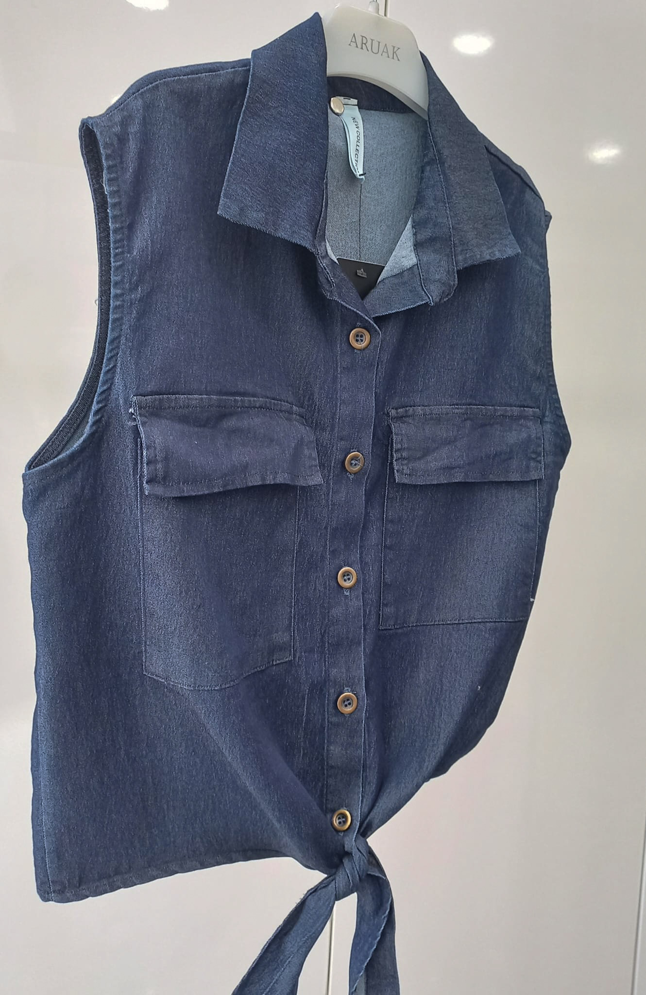 https://bo.aruak.pt/FileUploads/produtos/mulher/blusa/img-20260507-wa0041.jpg
