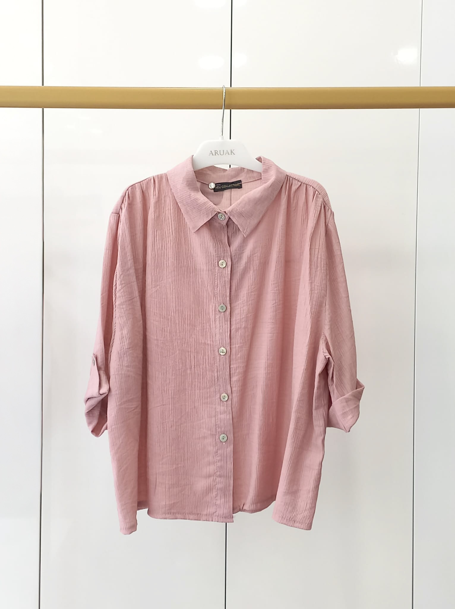 https://bo.aruak.pt/FileUploads/produtos/mulher/blusa/img-20260508-wa0026.jpg