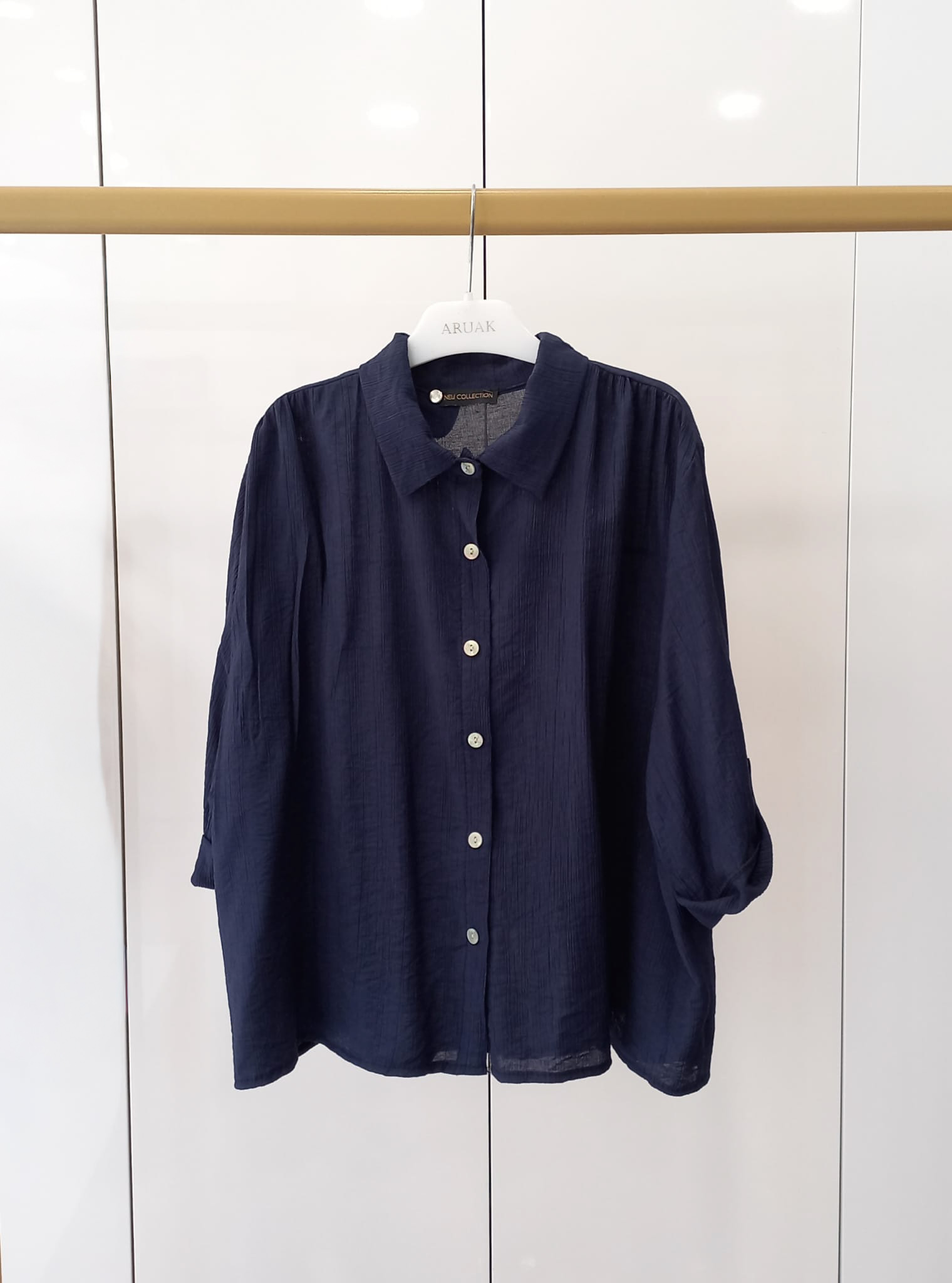 https://bo.aruak.pt/FileUploads/produtos/mulher/blusa/img-20260508-wa0030.jpg