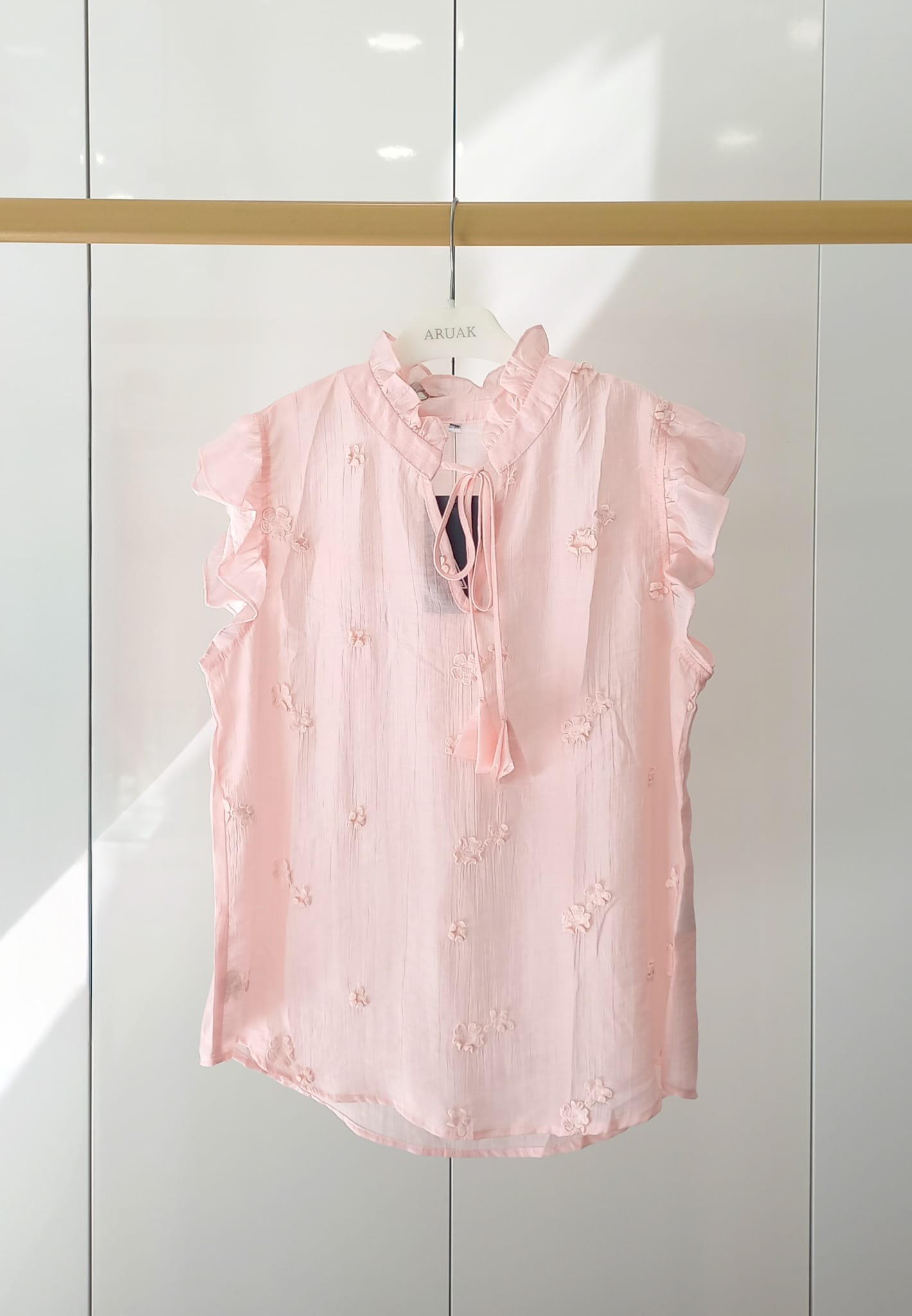 https://bo.aruak.pt/FileUploads/produtos/mulher/blusa/img-20260609-wa0065.jpg