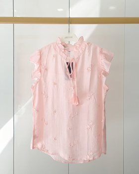 https://bo.aruak.pt/FileUploads/produtos/mulher/blusa/img-20260609-wa0065_thumb.jpg