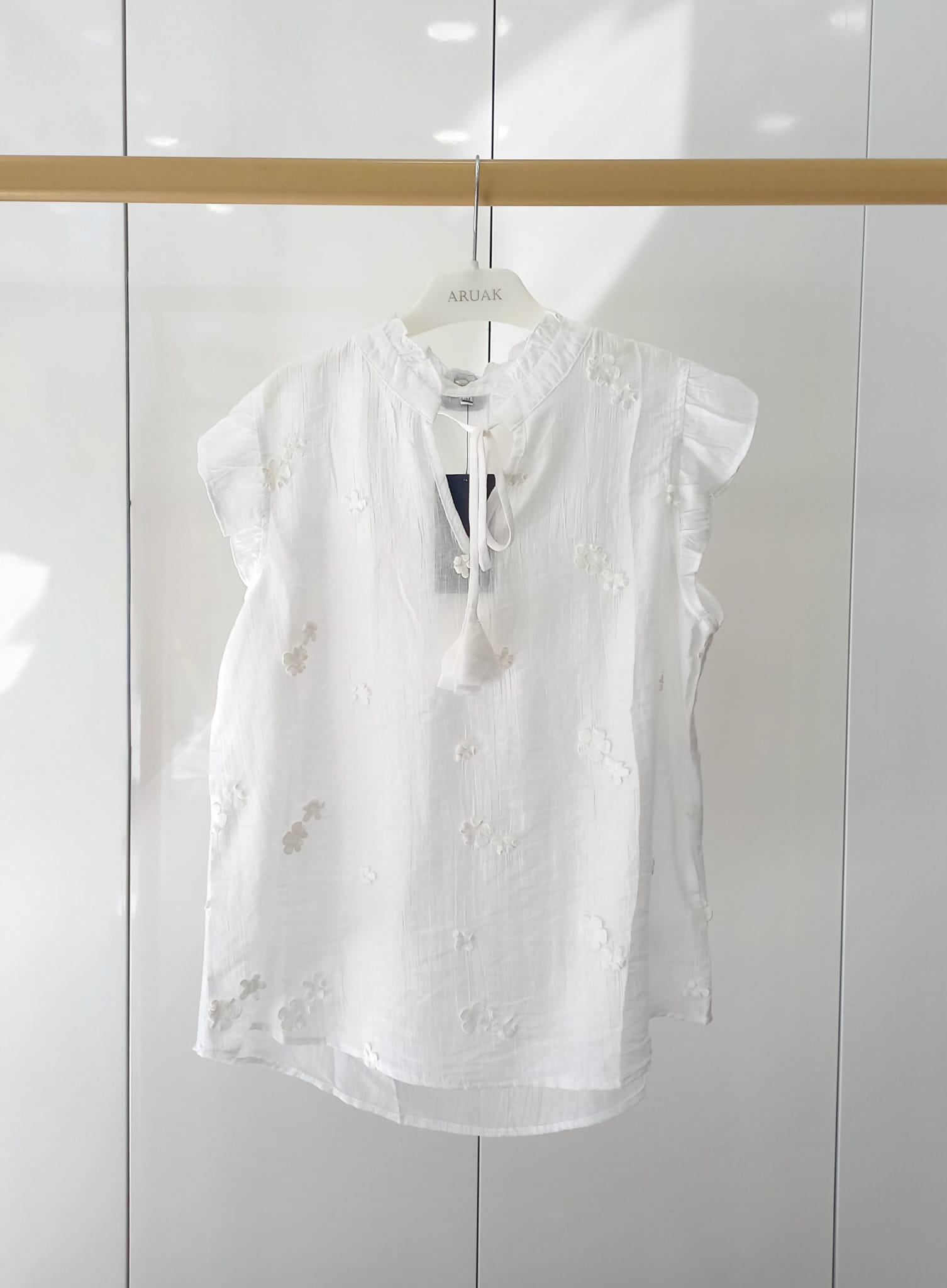 https://bo.aruak.pt/FileUploads/produtos/mulher/blusa/img-20260609-wa0069.jpg