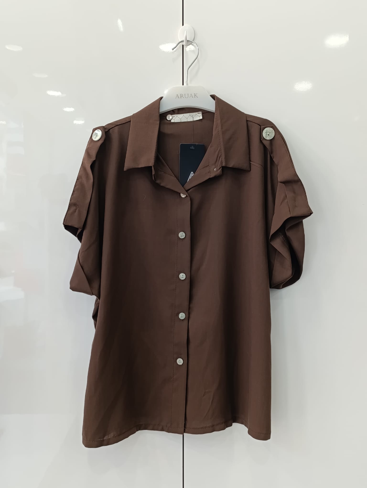 https://bo.aruak.pt/FileUploads/produtos/mulher/blusa/img-20260618-wa0049.jpg