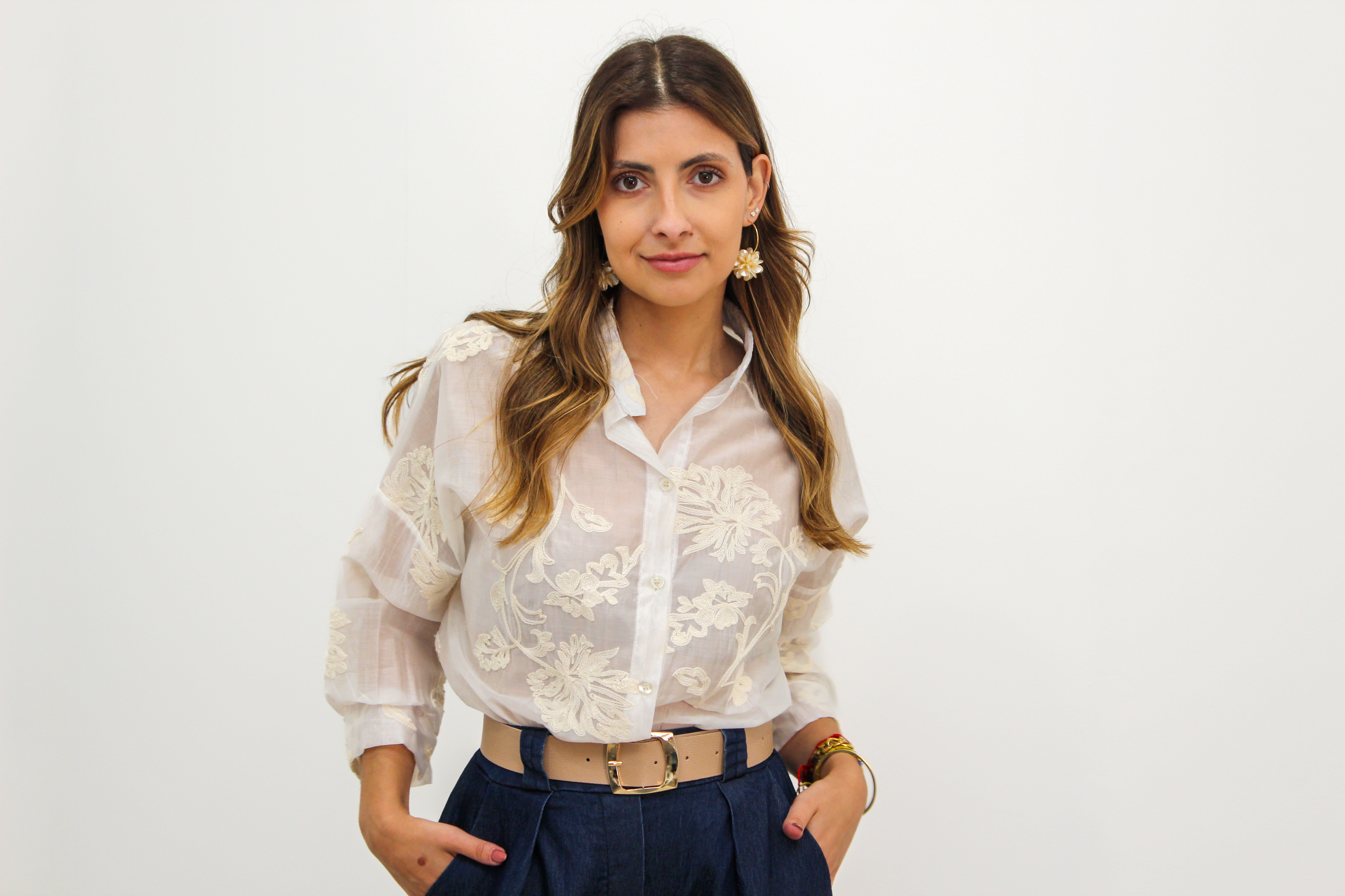 https://bo.aruak.pt/FileUploads/produtos/mulher/blusa/img_0074.jpg
