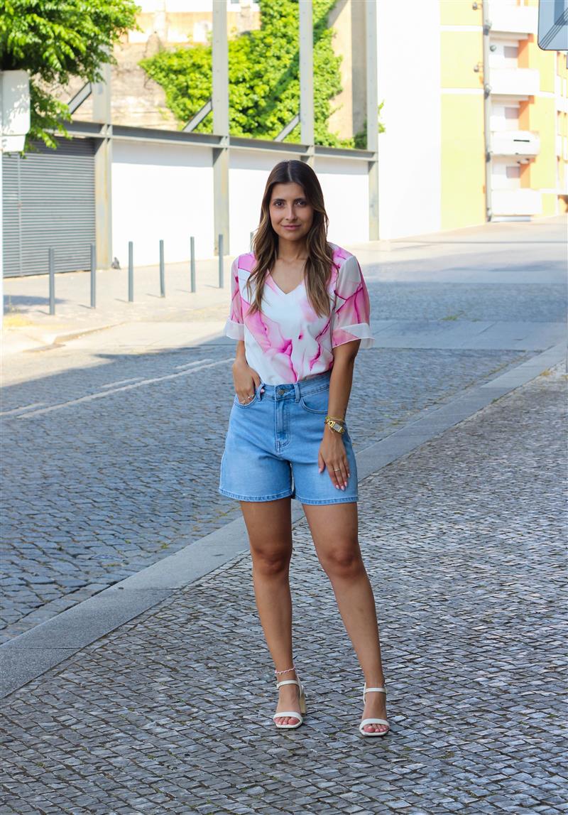 https://bo.aruak.pt/FileUploads/produtos/mulher/blusa/img_1066-custom.jpg