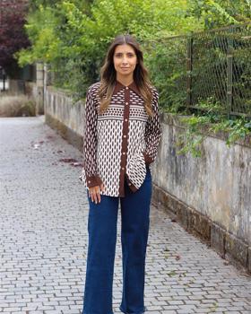 https://bo.aruak.pt/FileUploads/produtos/mulher/blusa/img_5183-custom_thumb.jpg