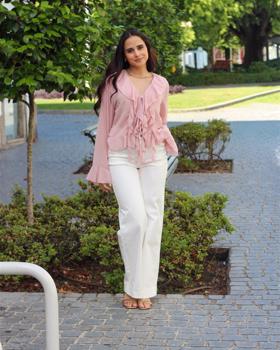 https://bo.aruak.pt/FileUploads/produtos/mulher/blusa/img_7471-custom_thumb.jpg