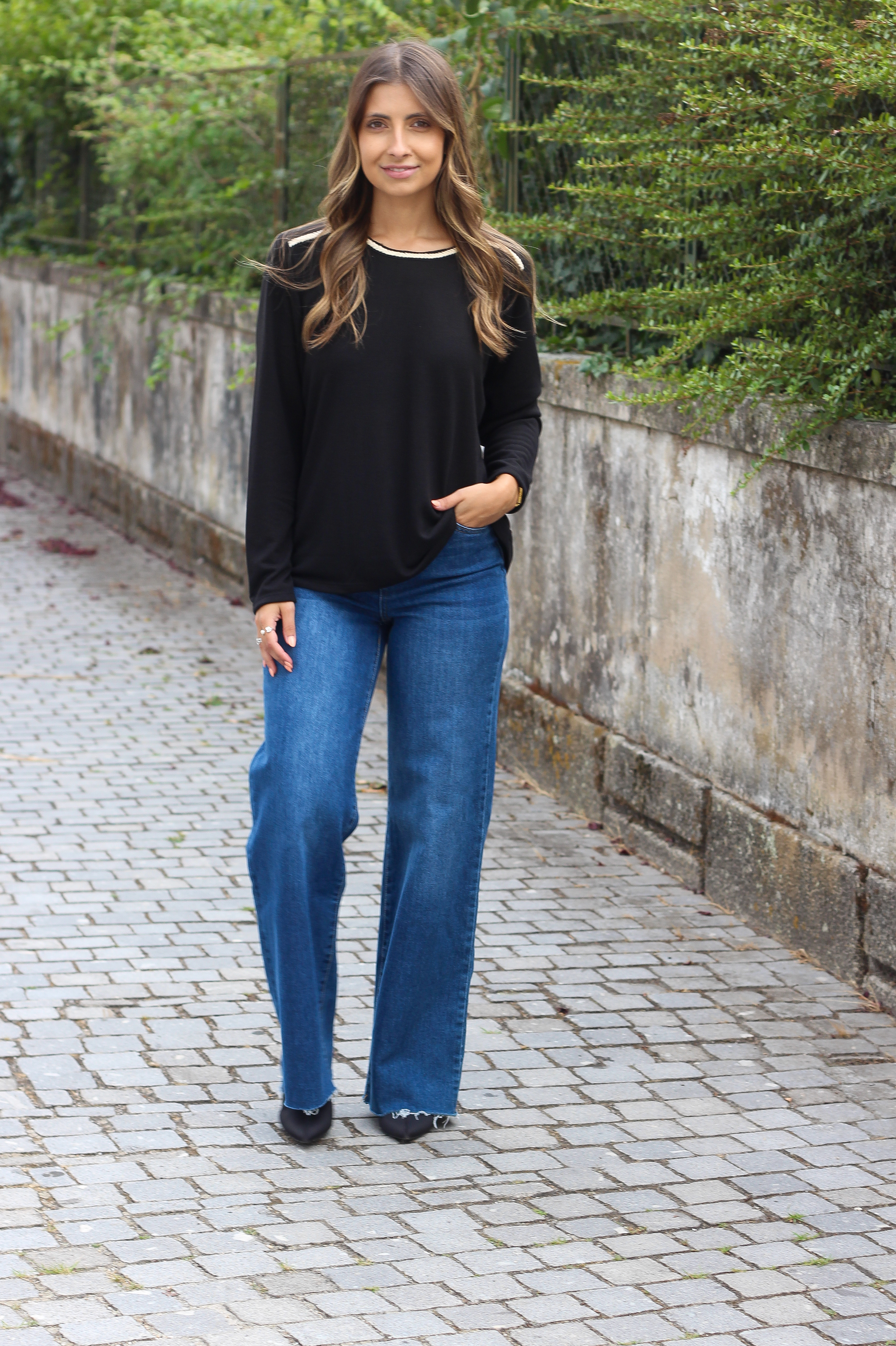 https://bo.aruak.pt/FileUploads/produtos/mulher/calcas/img_5130.jpg