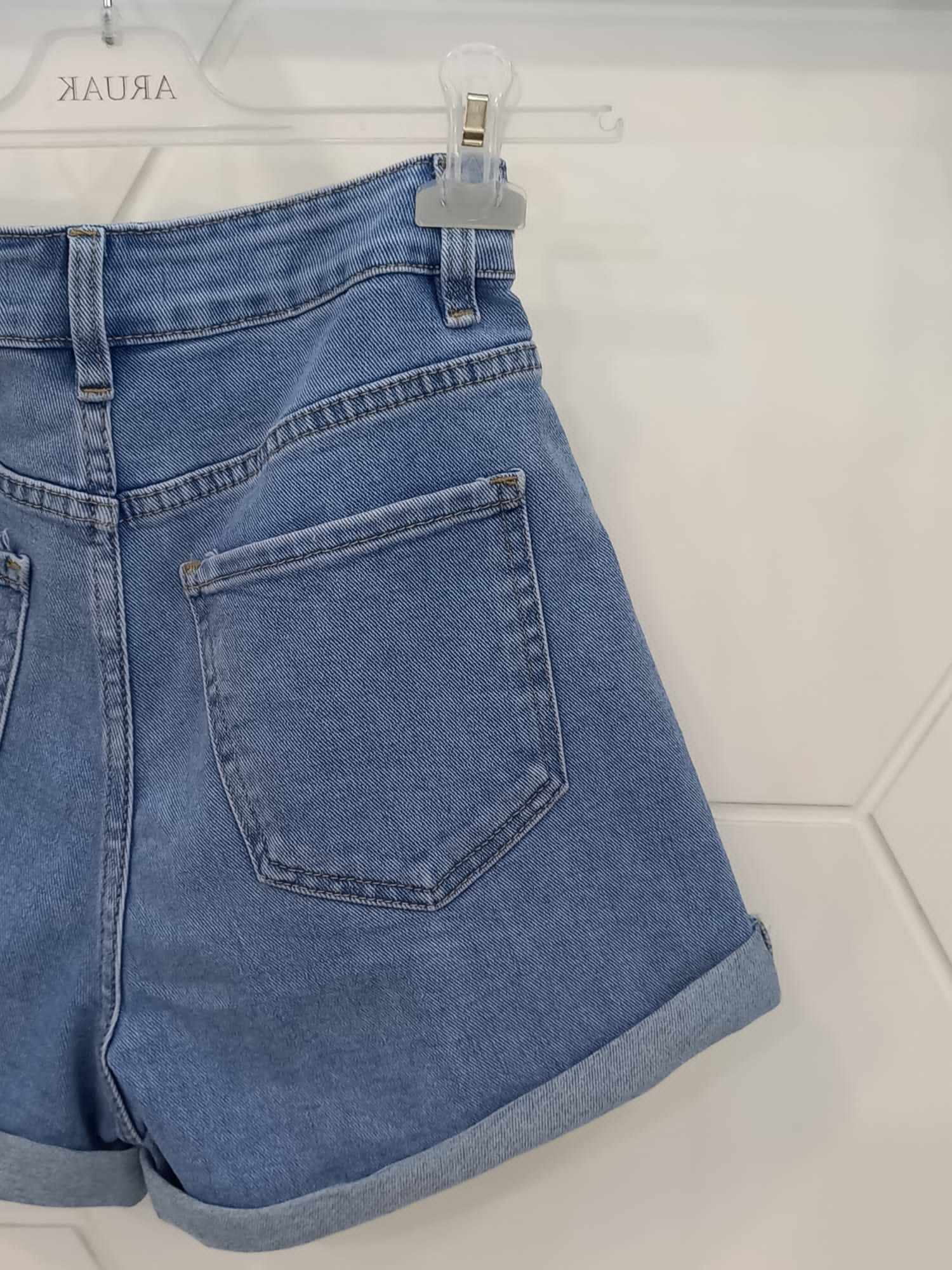 https://bo.aruak.pt/FileUploads/produtos/mulher/calcoes/63fa3a4b-5fe5-4b50-9b69-ba895789bc54.jpg