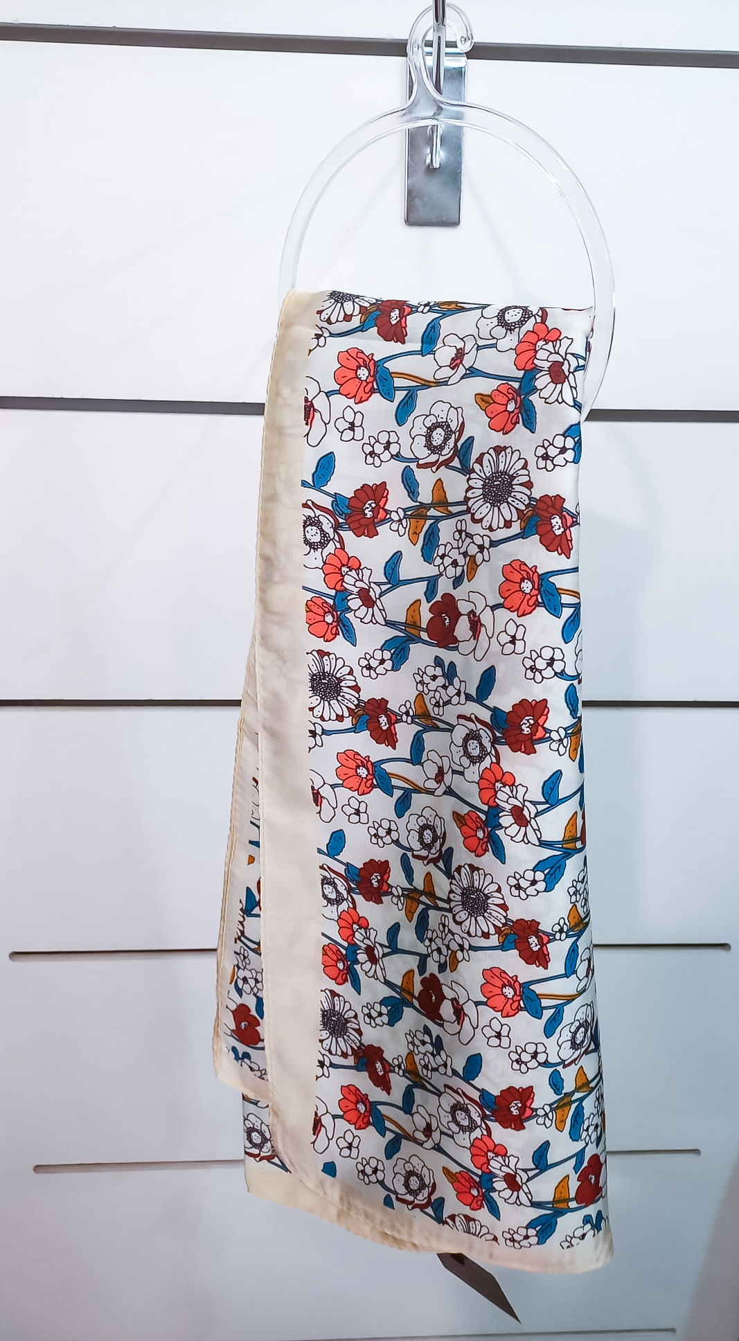 https://bo.aruak.pt/FileUploads/produtos/mulher/camisolas/img-20250331-wa0061.jpg