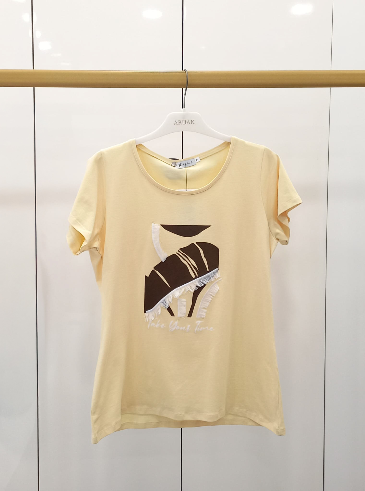 https://bo.aruak.pt/FileUploads/produtos/mulher/camisolas/img-20260519-wa0100.jpg