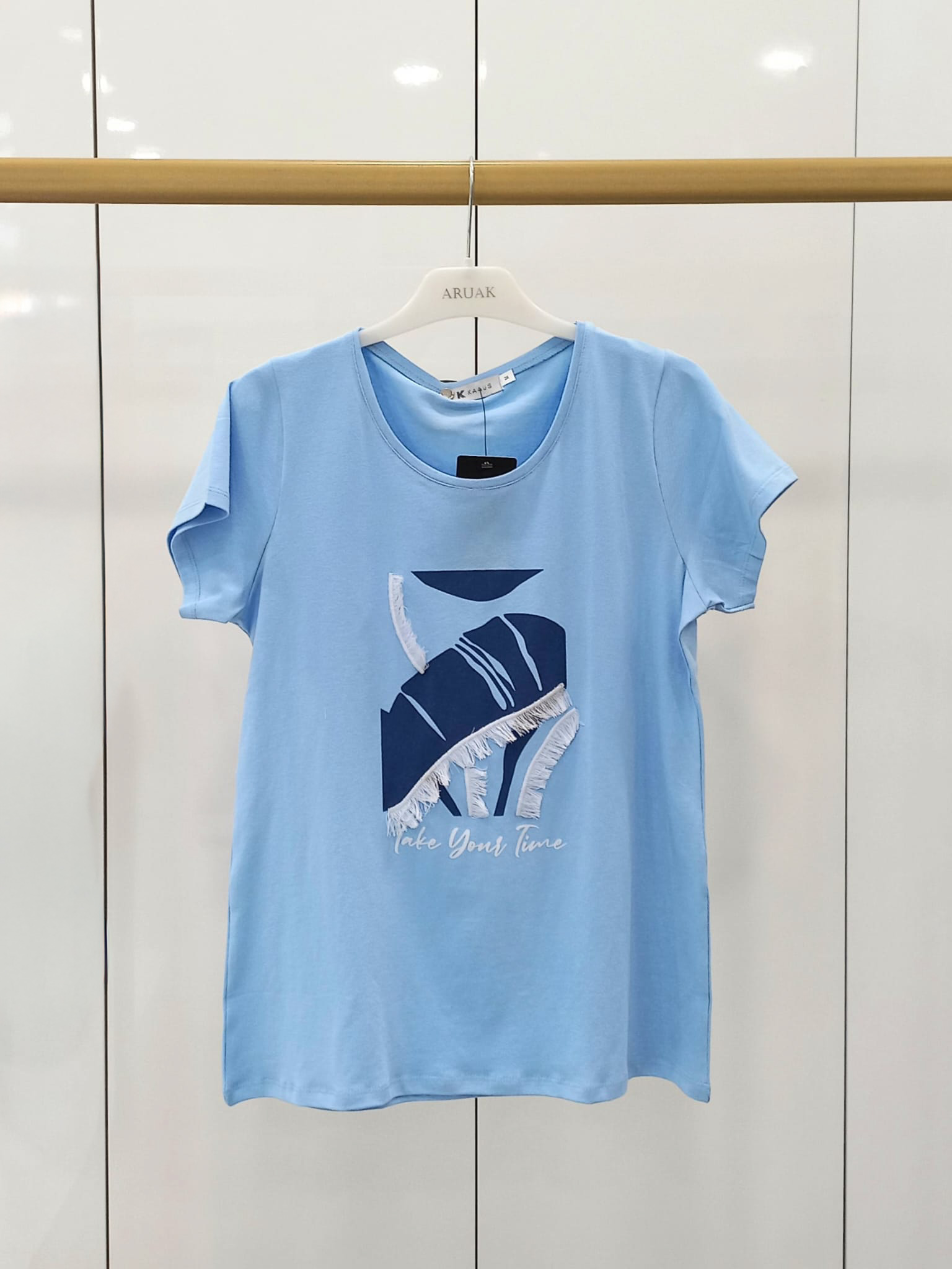 https://bo.aruak.pt/FileUploads/produtos/mulher/camisolas/img-20260519-wa0101.jpg