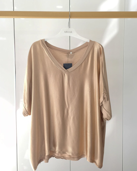 https://bo.aruak.pt/FileUploads/produtos/mulher/camisolas/img-20260609-wa0063_thumb.jpg