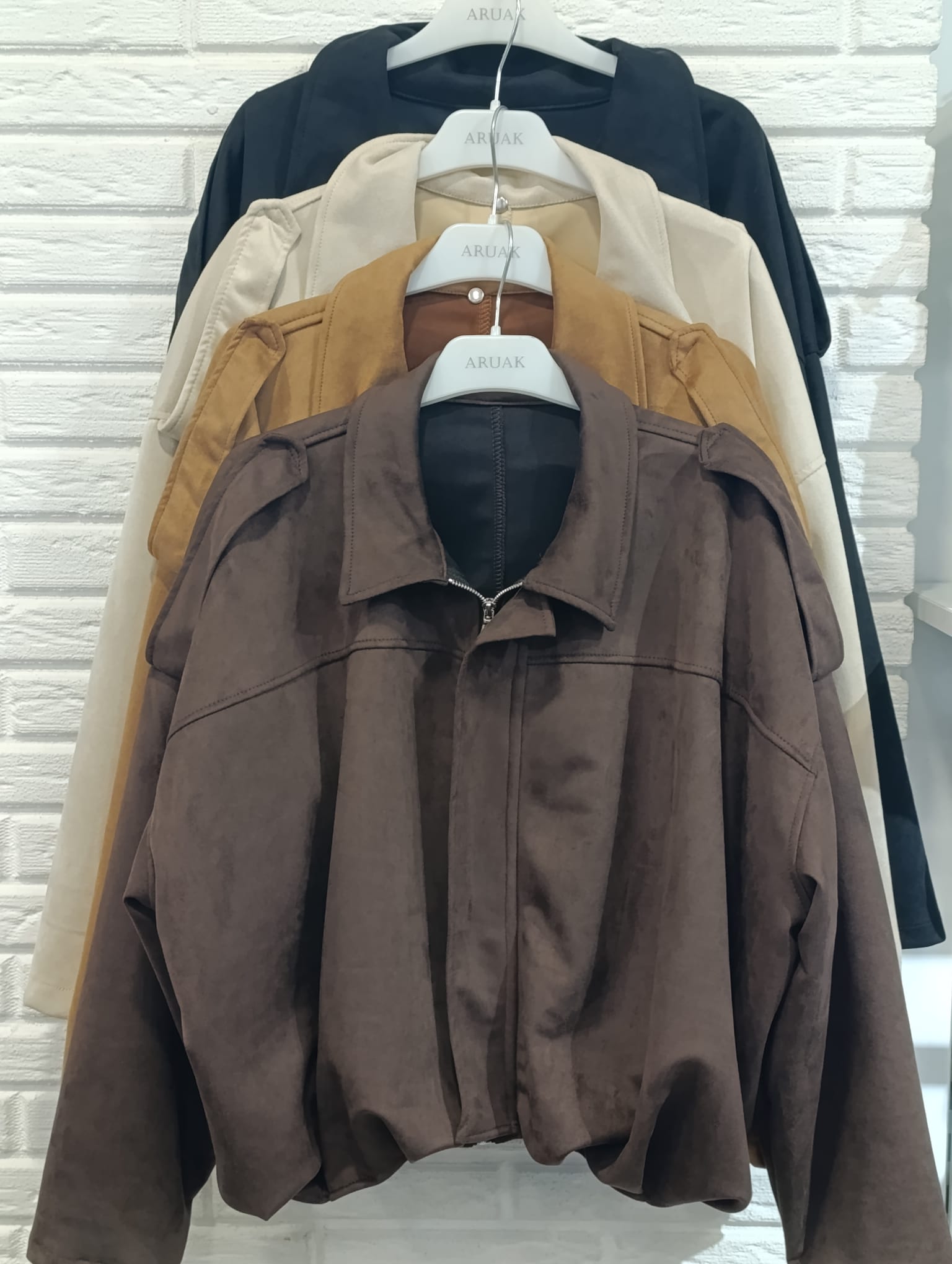 https://bo.aruak.pt/FileUploads/produtos/mulher/casaco/img-20251010-wa0097.jpg
