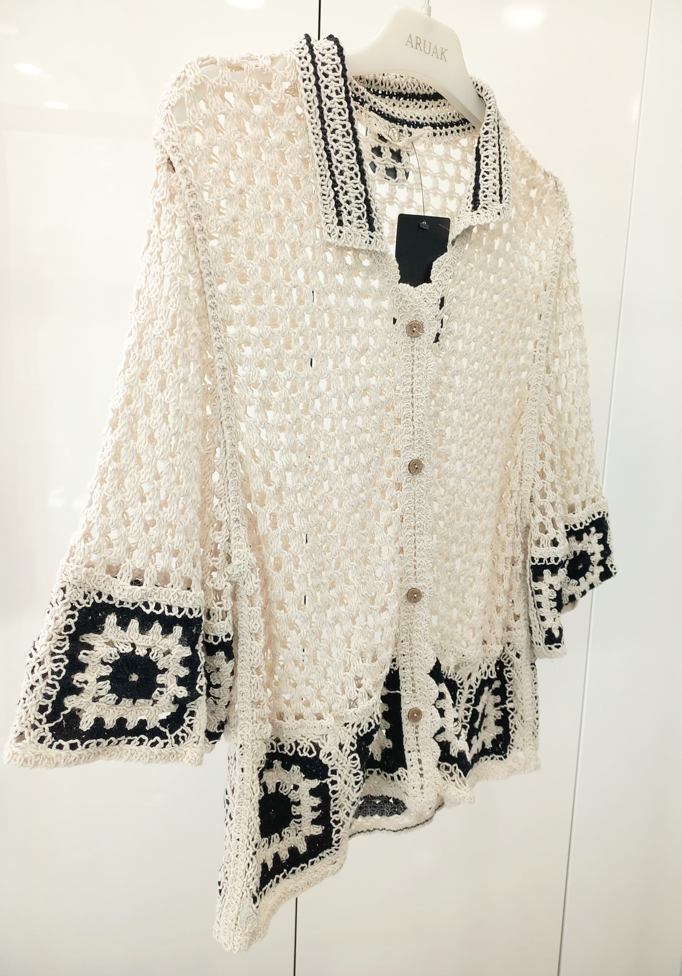 https://bo.aruak.pt/FileUploads/produtos/mulher/casaco/img-20260507-wa0047.jpg