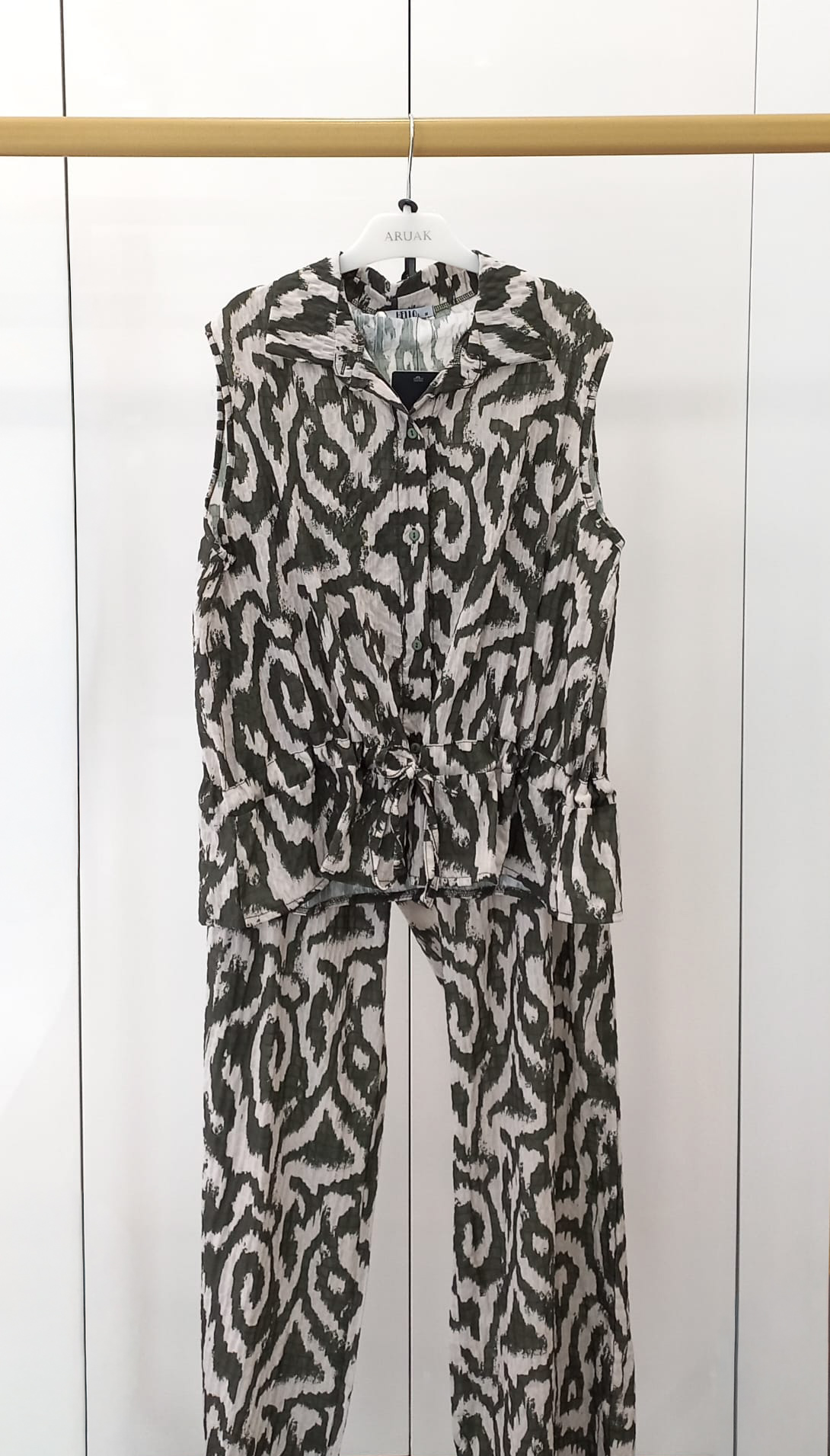 https://bo.aruak.pt/FileUploads/produtos/mulher/conjunto/img-20260519-wa0109-1.jpg