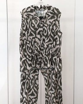 https://bo.aruak.pt/FileUploads/produtos/mulher/conjunto/img-20260519-wa0109-1_thumb.jpg