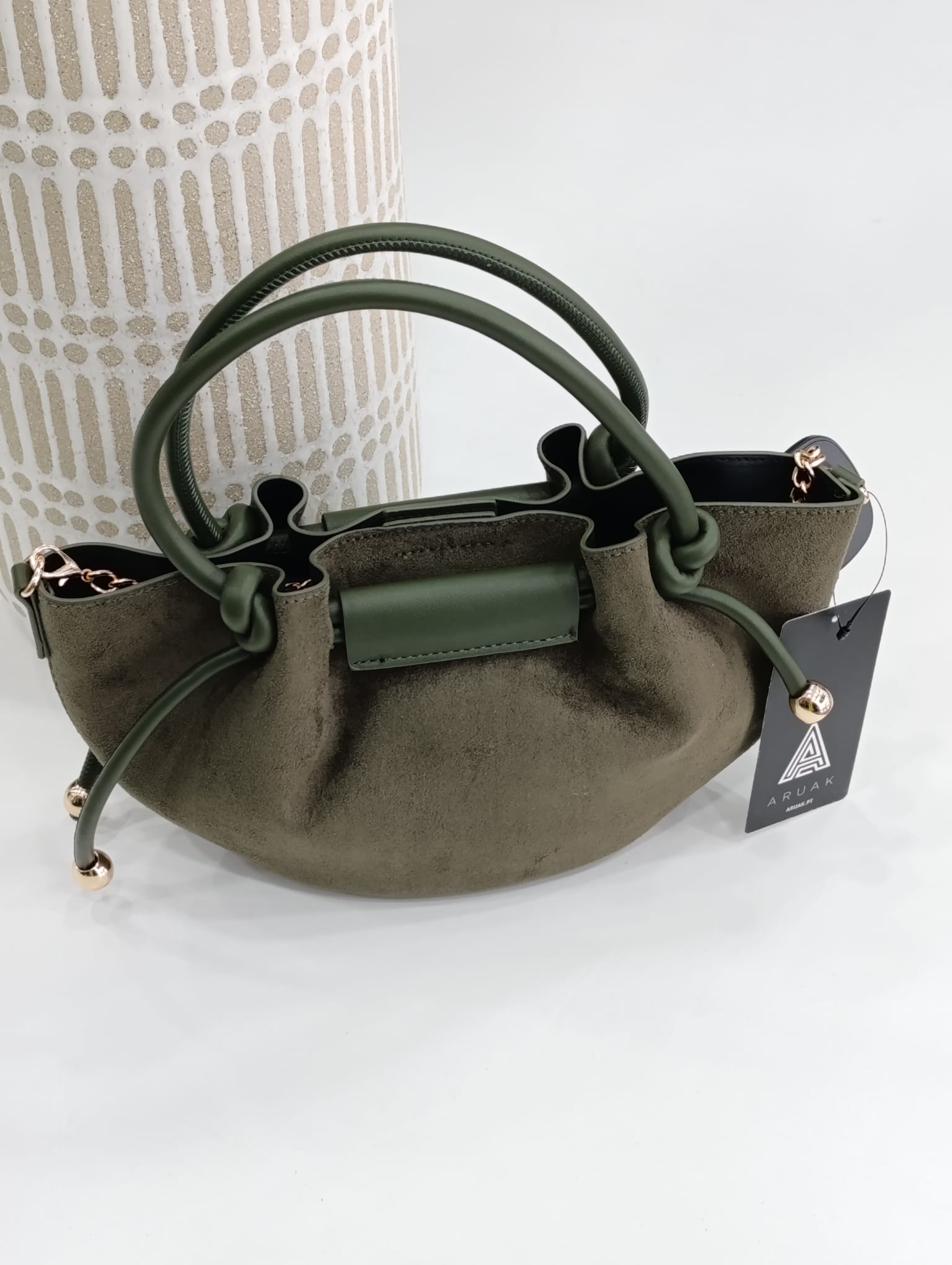 https://bo.aruak.pt/FileUploads/produtos/mulher/img-20260918-wa0069.jpg