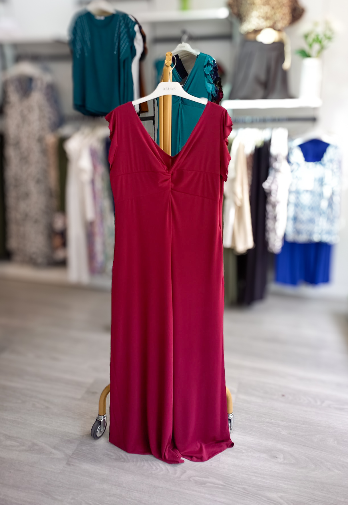 https://bo.aruak.pt/FileUploads/produtos/mulher/macacao/img-20250711-wa0040.jpg