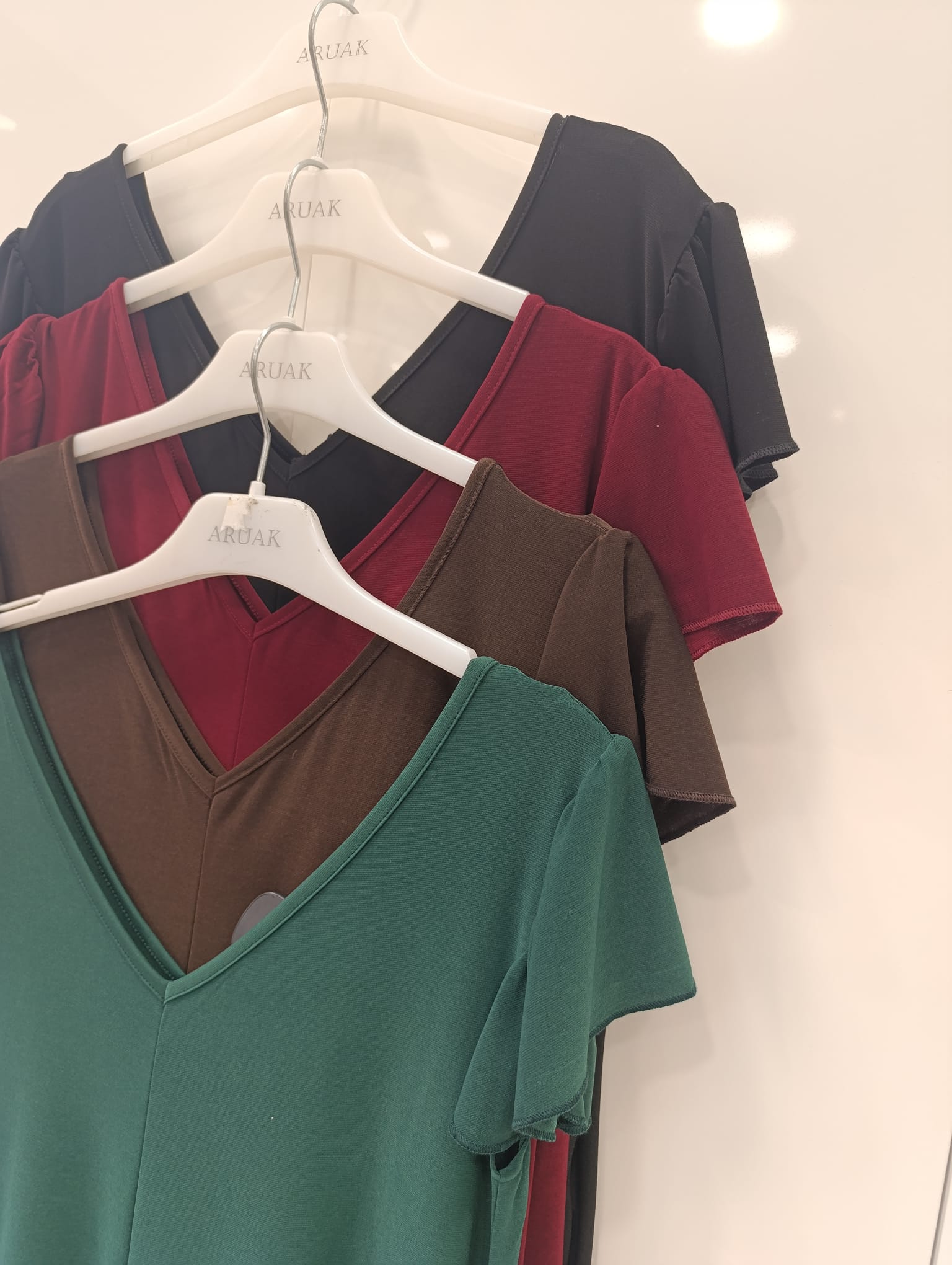 https://bo.aruak.pt/FileUploads/produtos/mulher/macacao/img-20260711-wa00311.jpg