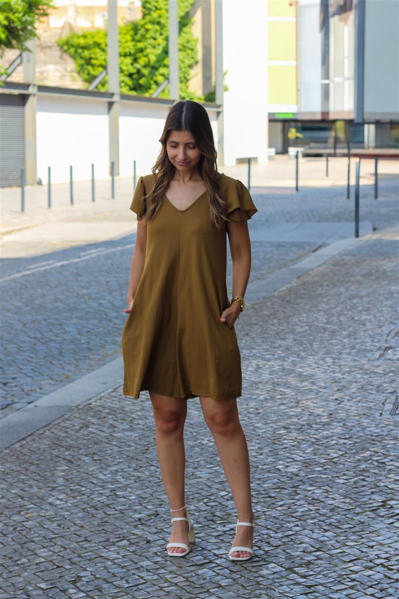 https://bo.aruak.pt/FileUploads/produtos/mulher/macacao/img_0873-custom.jpg