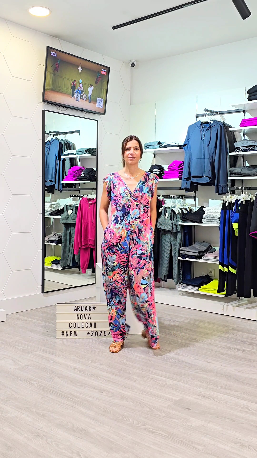 https://bo.aruak.pt/FileUploads/produtos/mulher/macacao/videocapture_20250605-151853.jpg