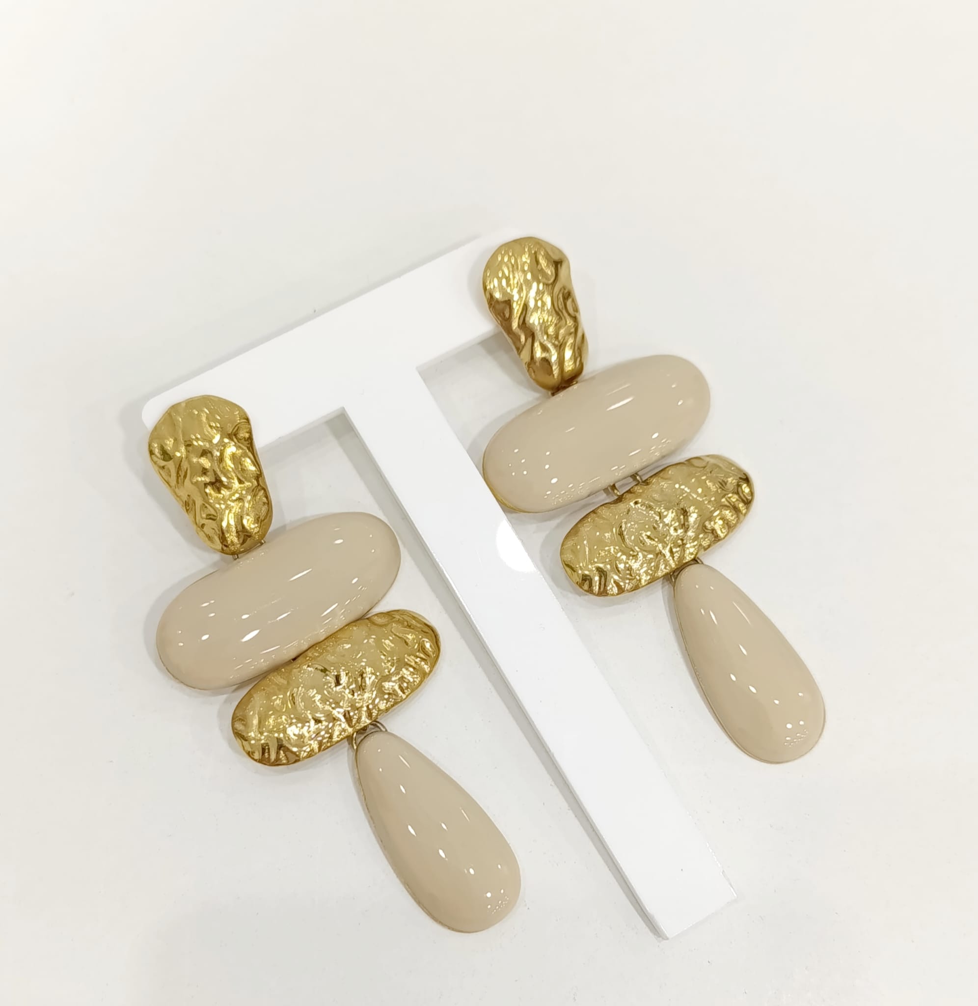 https://bo.aruak.pt/FileUploads/produtos/mulher/q52_1.jpeg