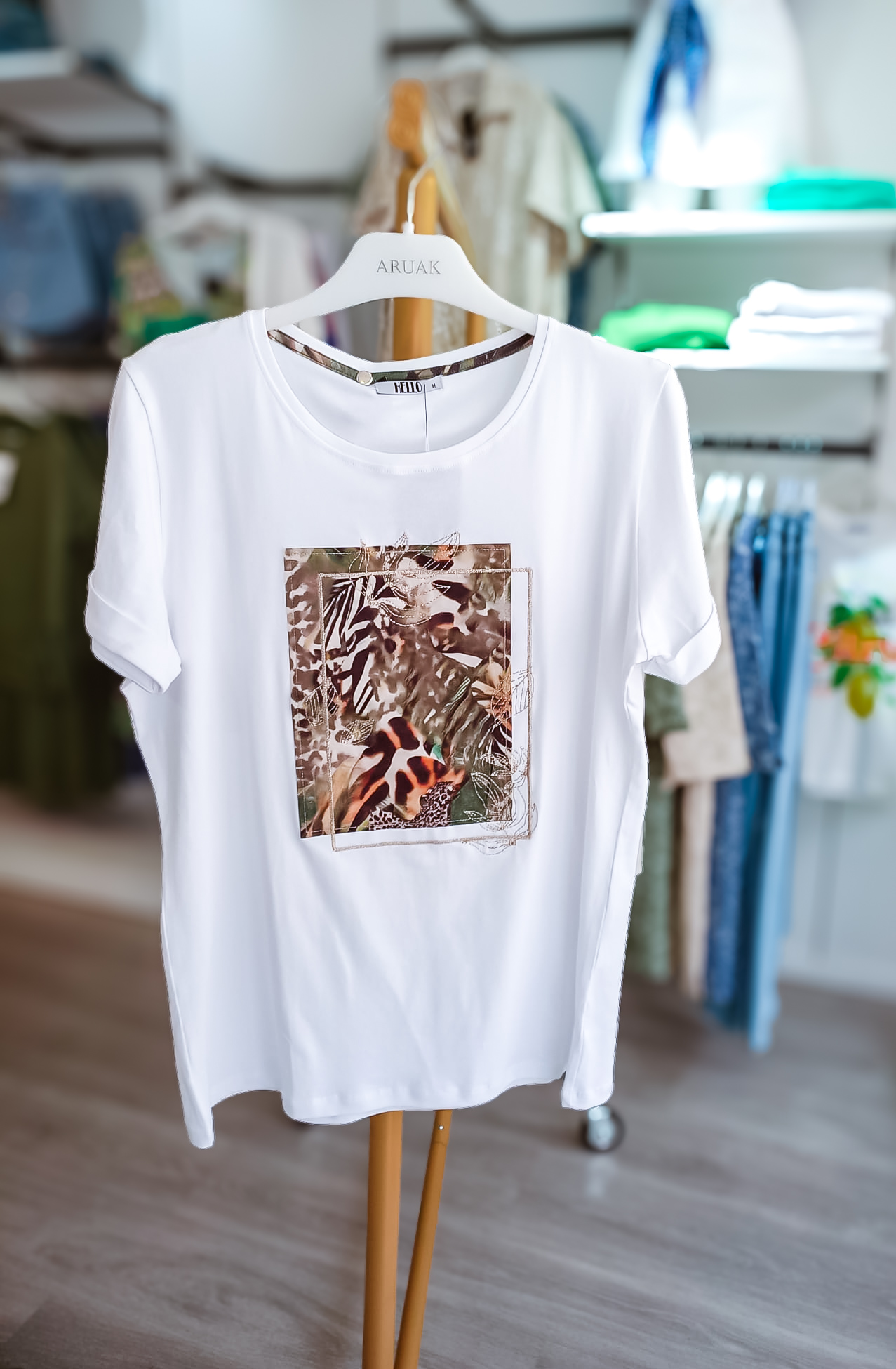 https://bo.aruak.pt/FileUploads/produtos/mulher/t-shirt/img-20250514-wa0011.jpg