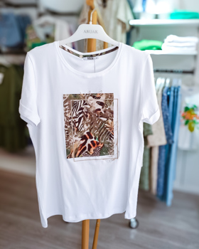 https://bo.aruak.pt/FileUploads/produtos/mulher/t-shirt/img-20250514-wa0011_thumb.jpg