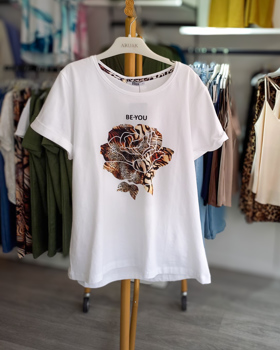 https://bo.aruak.pt/FileUploads/produtos/mulher/t-shirt/img-20250624-wa0064_thumb.jpg