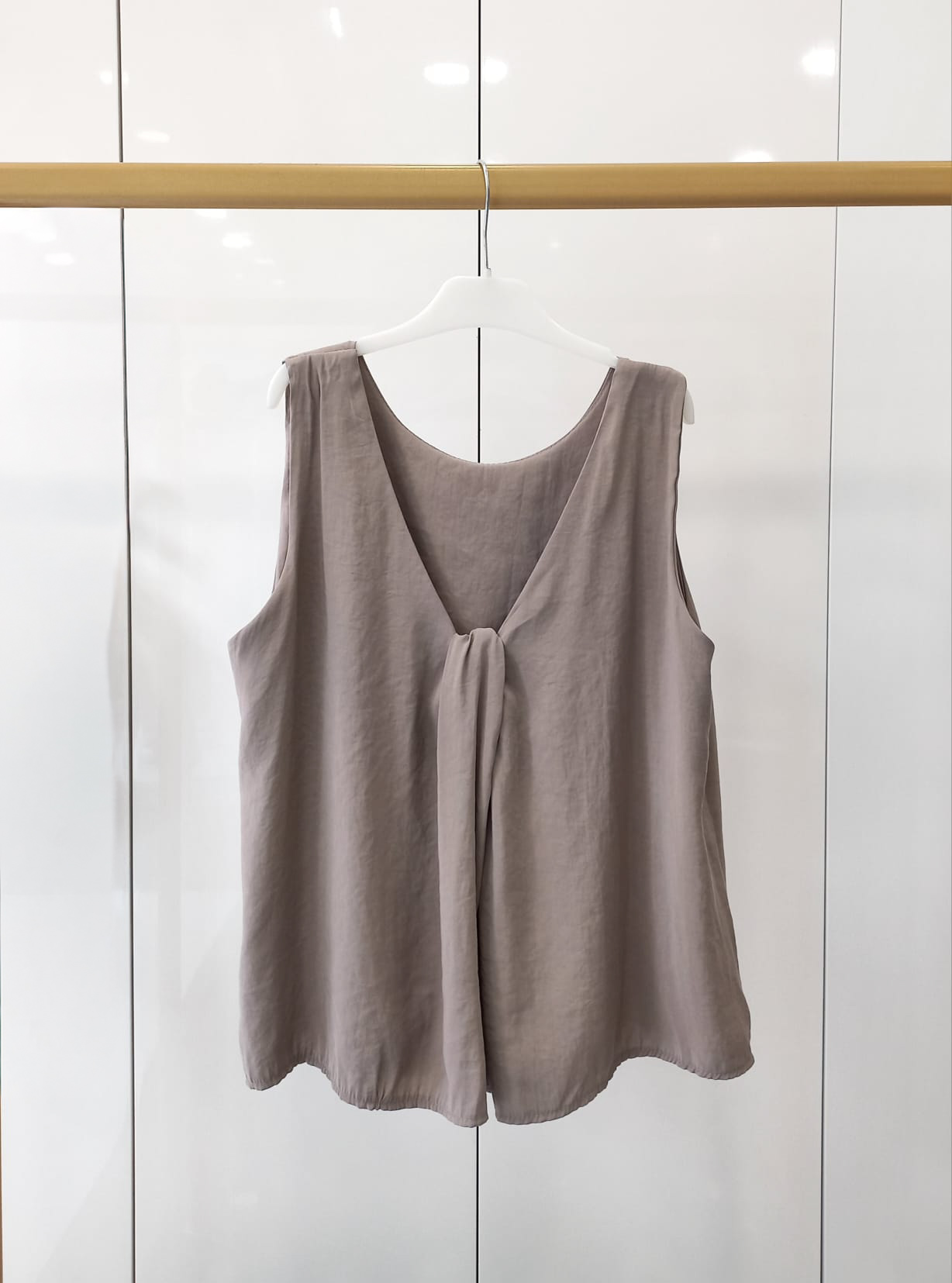 https://bo.aruak.pt/FileUploads/produtos/mulher/tops/img-20260507-wa0074.jpg