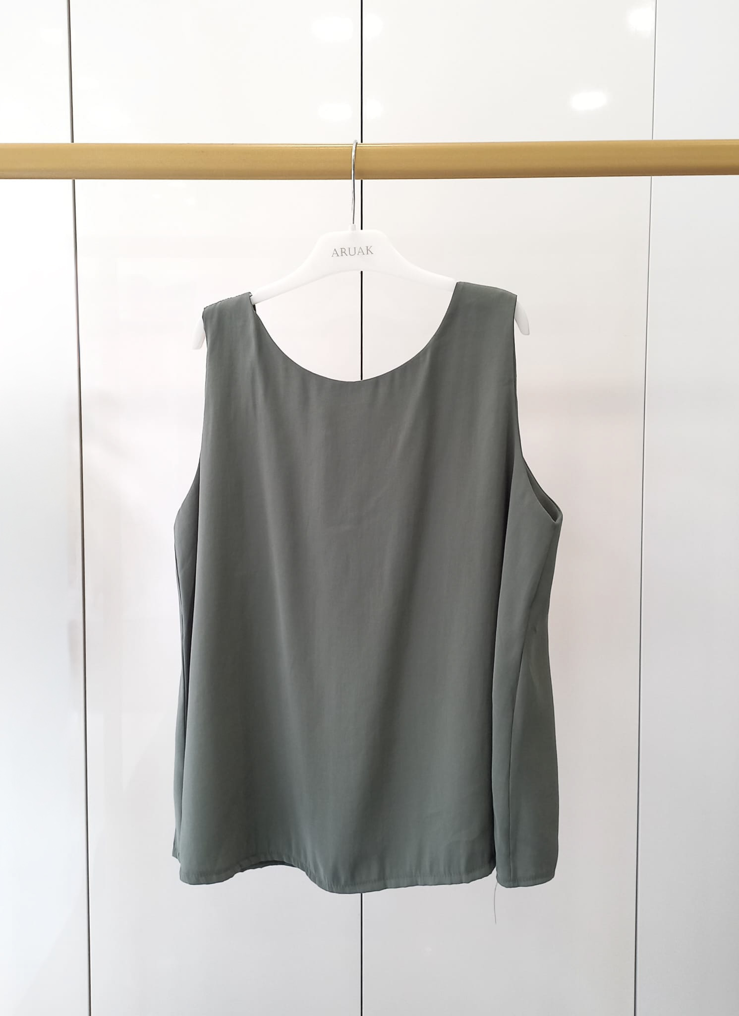 https://bo.aruak.pt/FileUploads/produtos/mulher/tops/img-20260507-wa0076.jpg