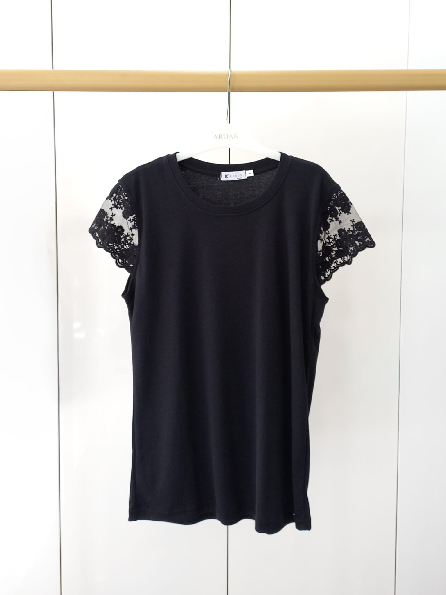 https://bo.aruak.pt/FileUploads/produtos/mulher/tops/img-20260519-wa0121.jpg