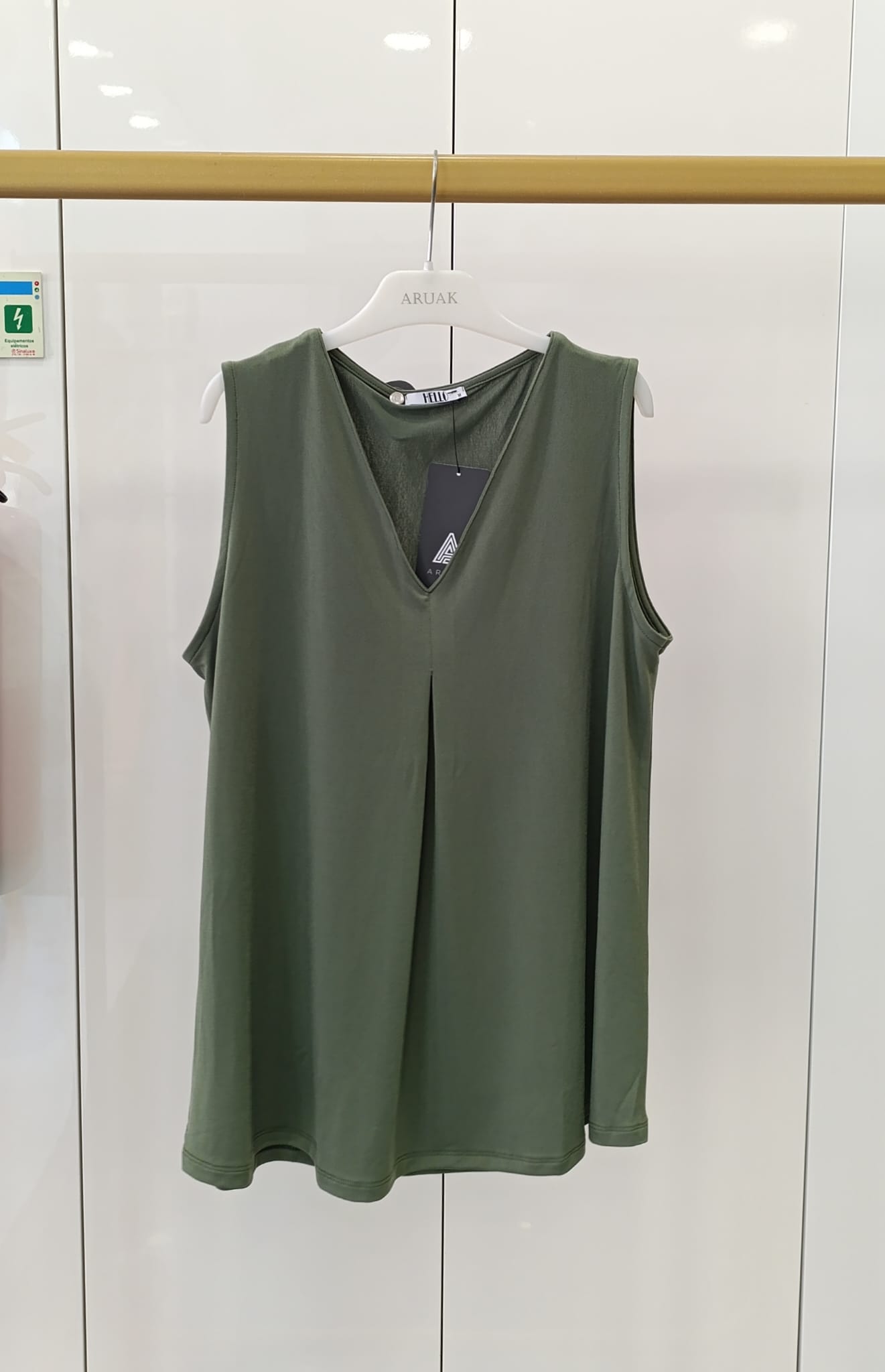 https://bo.aruak.pt/FileUploads/produtos/mulher/tops/img-20260617-wa0028.jpg