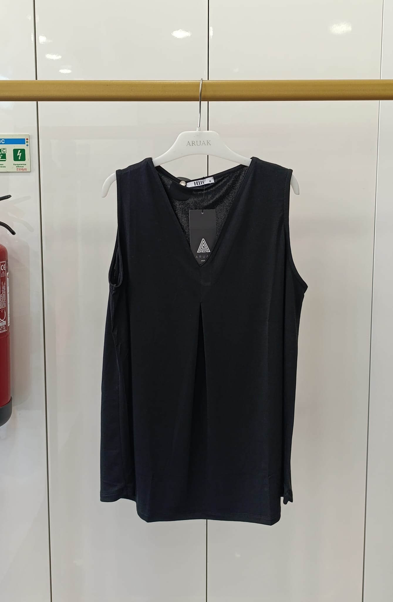 https://bo.aruak.pt/FileUploads/produtos/mulher/tops/img-20260617-wa0031.jpg