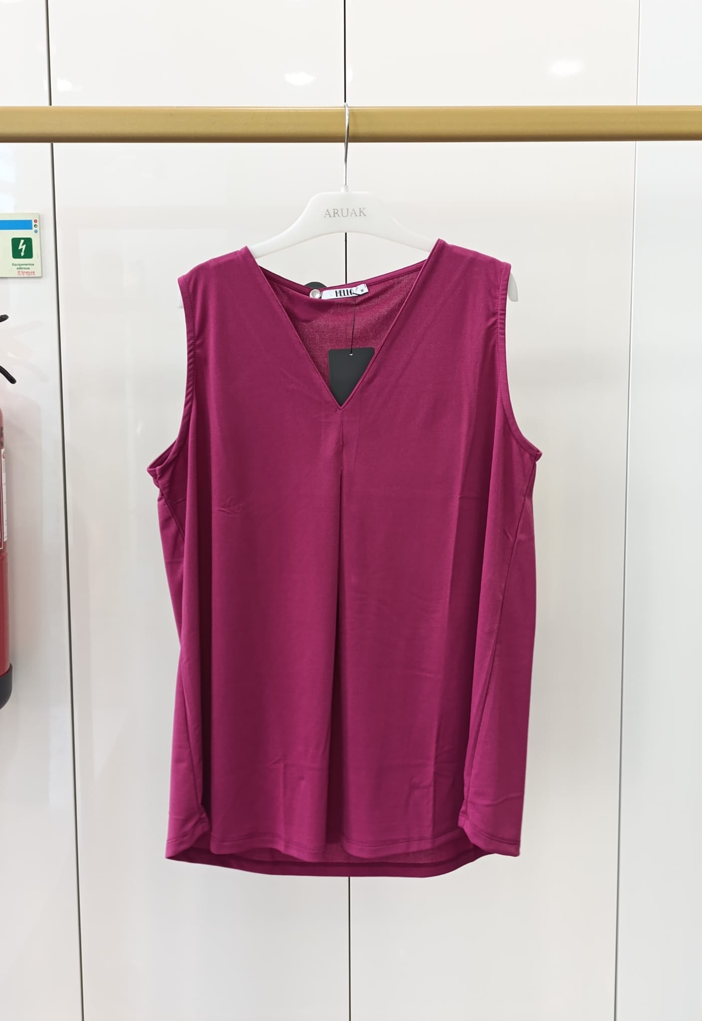 https://bo.aruak.pt/FileUploads/produtos/mulher/tops/img-20260617-wa0032.jpg