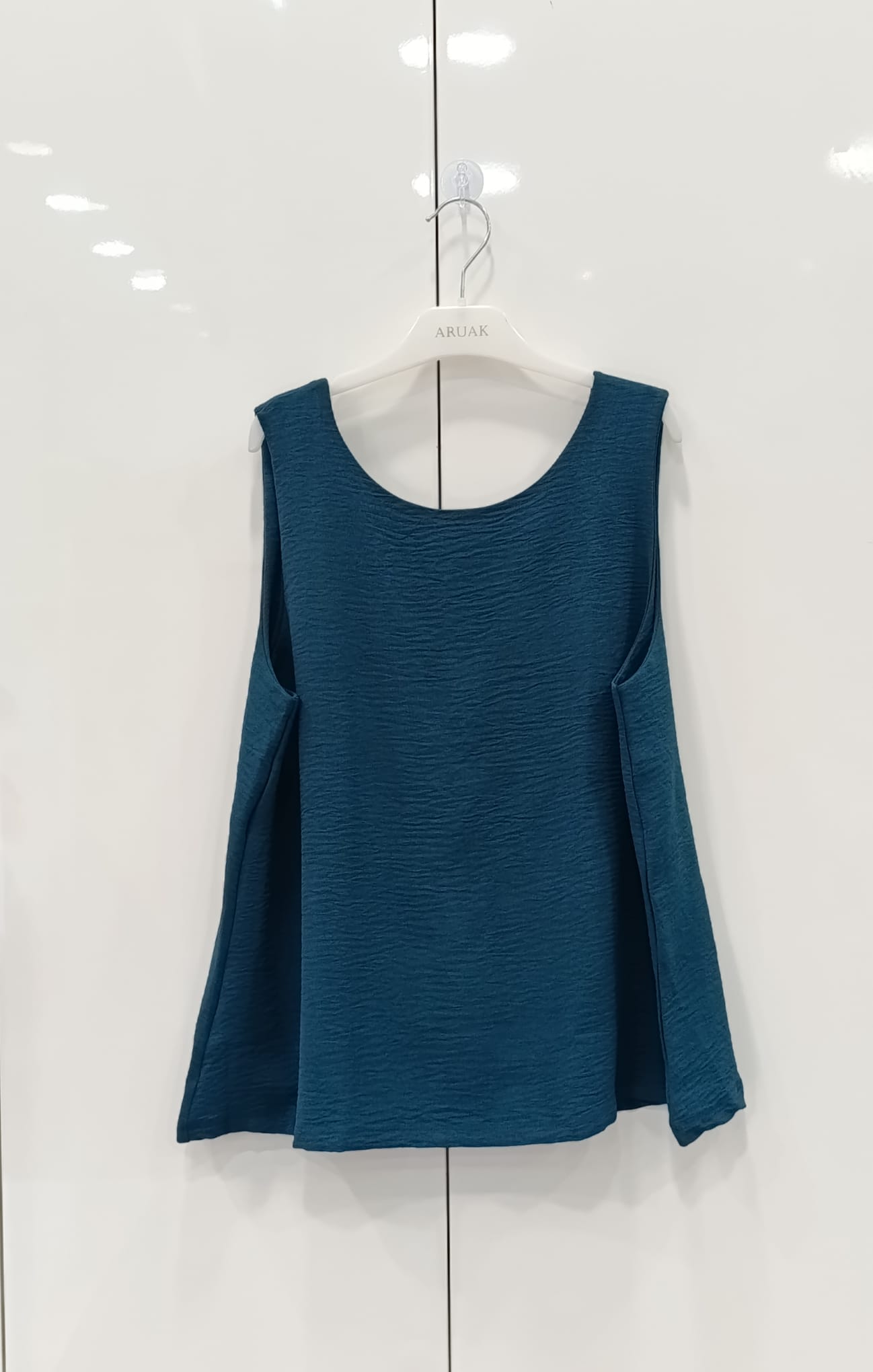 https://bo.aruak.pt/FileUploads/produtos/mulher/tops/img-20260622-wa0048.jpg