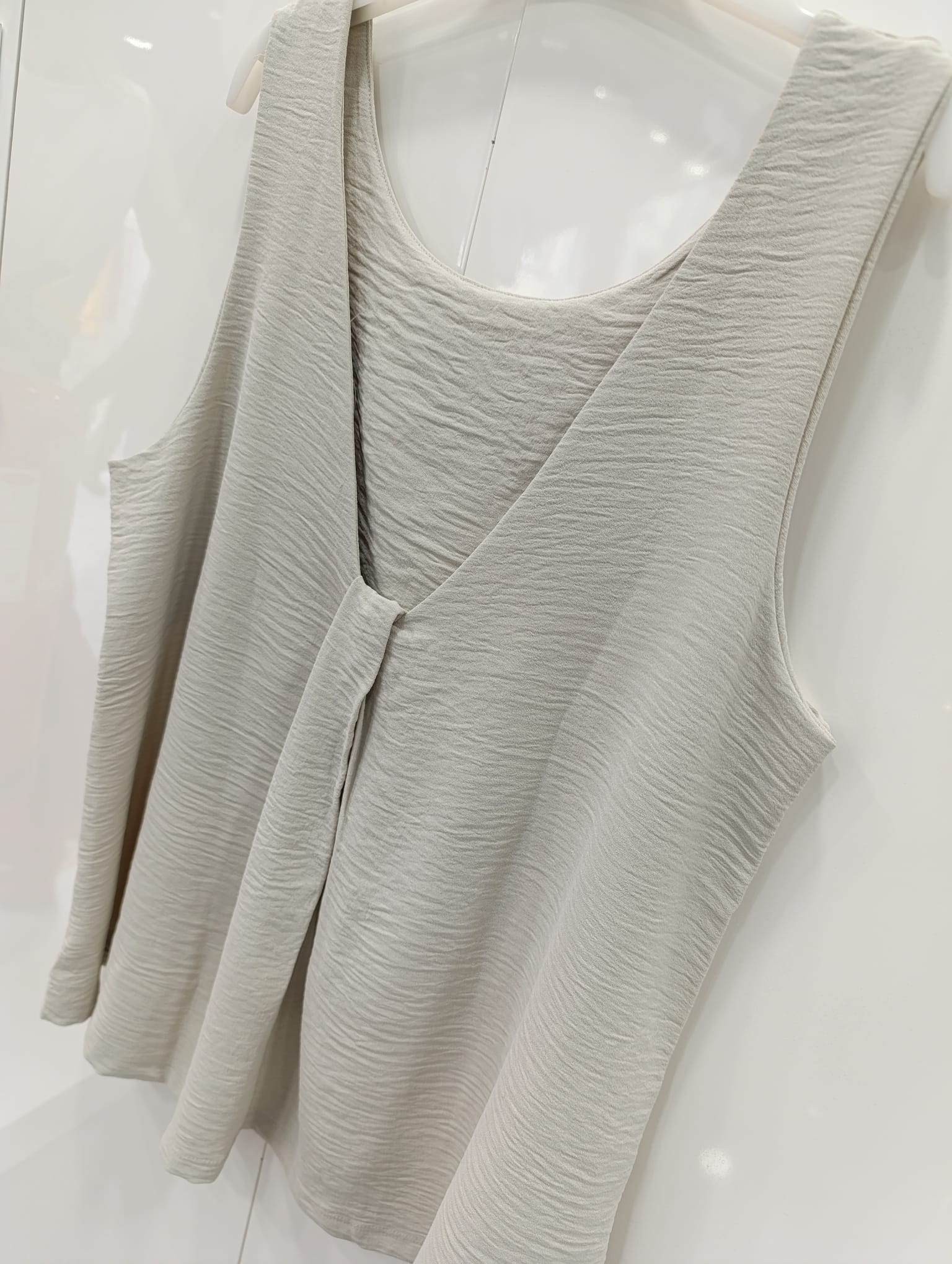 https://bo.aruak.pt/FileUploads/produtos/mulher/tops/img-20260622-wa0051.jpg
