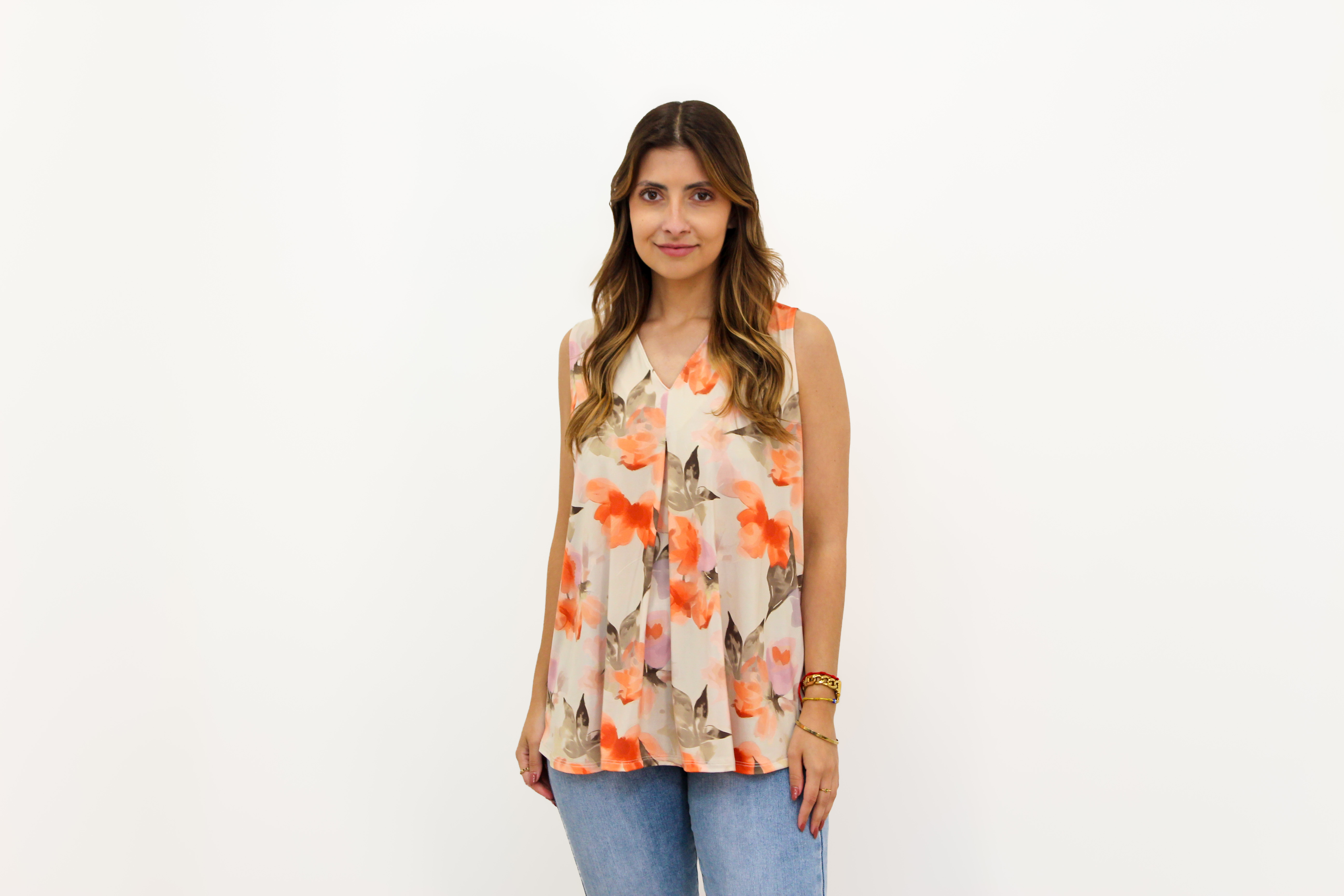 https://bo.aruak.pt/FileUploads/produtos/mulher/tops/img_0160.jpg