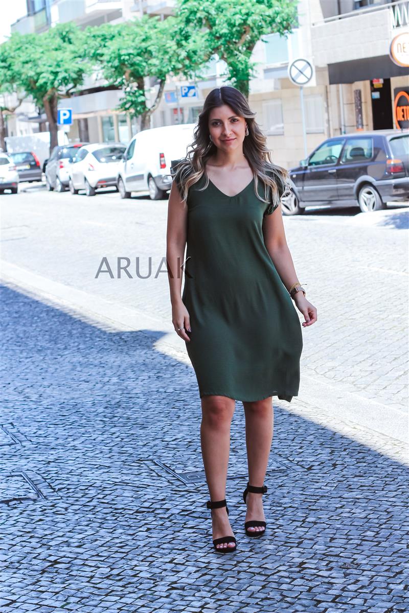 https://bo.aruak.pt/FileUploads/produtos/mulher/vestidos/_.archn23-custom.jpg