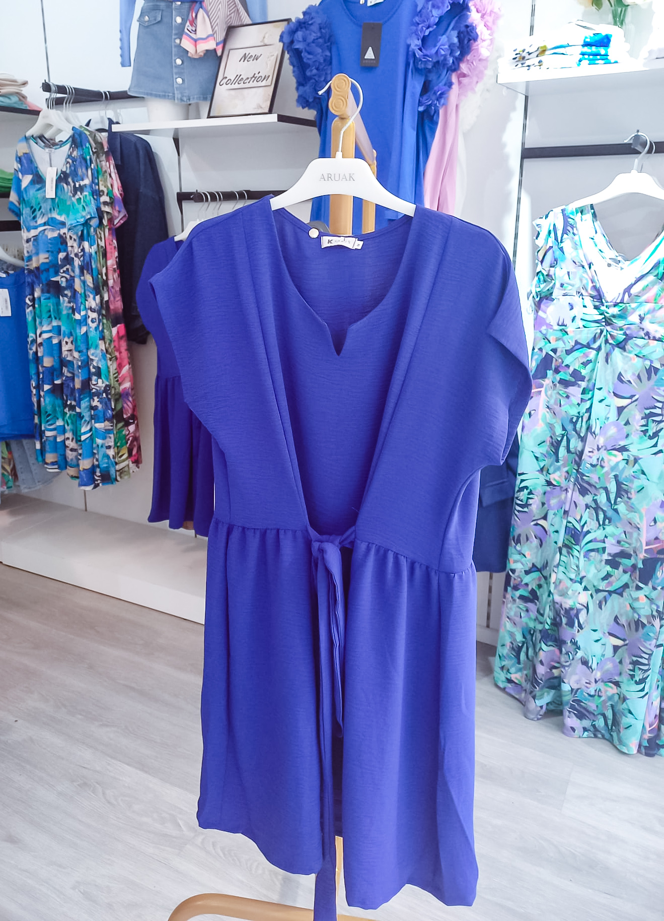 https://bo.aruak.pt/FileUploads/produtos/mulher/vestidos/img-20250502-wa0048.jpg